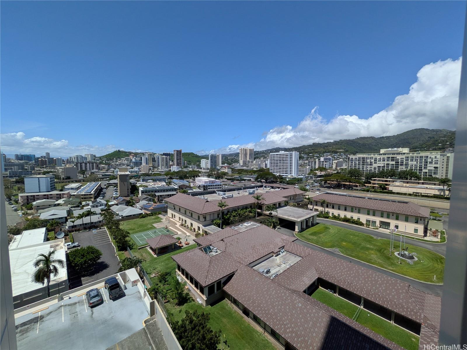 1212 Punahou Street  Unit 1206