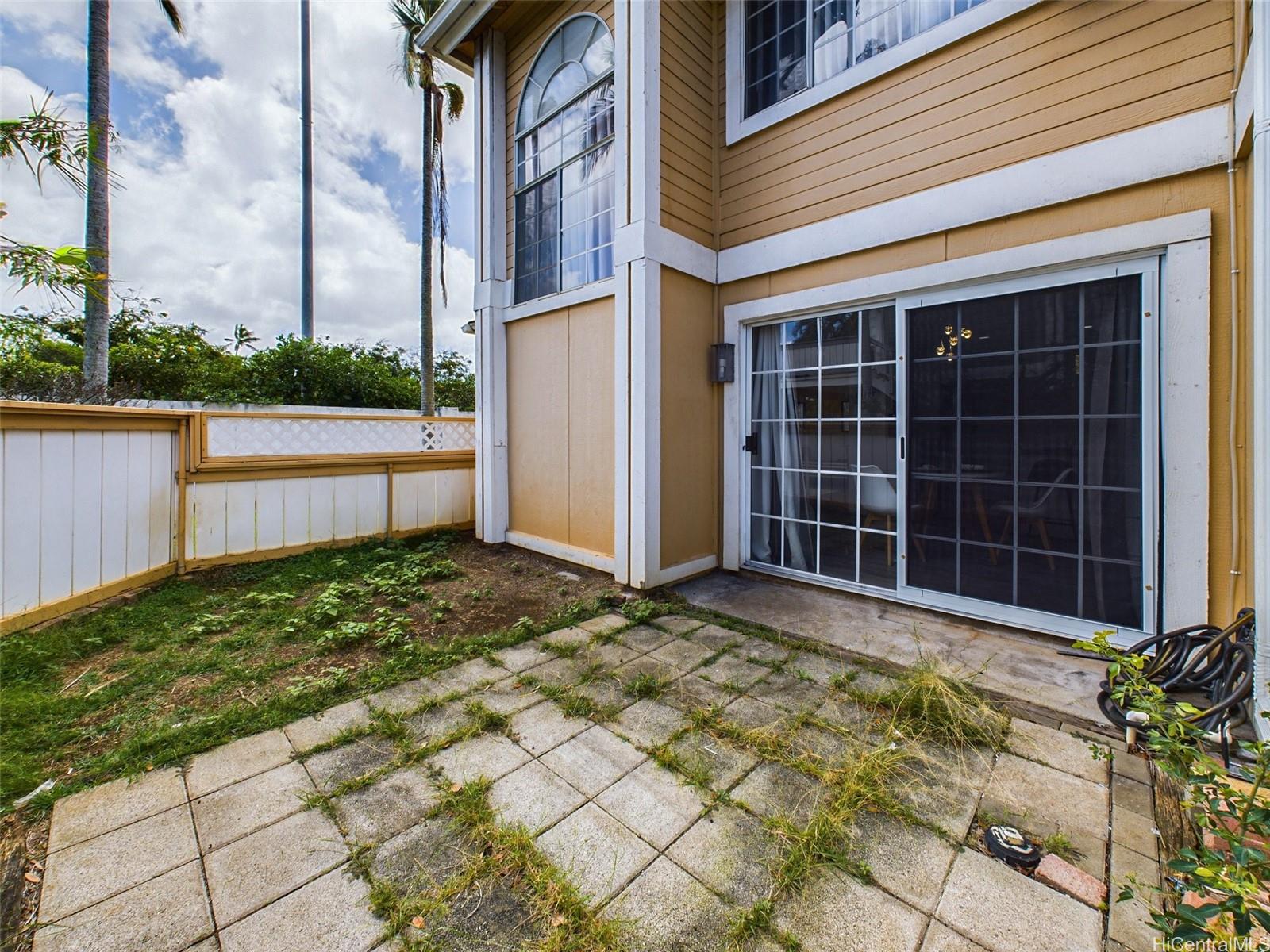 572 Mananai Place  Unit 20A