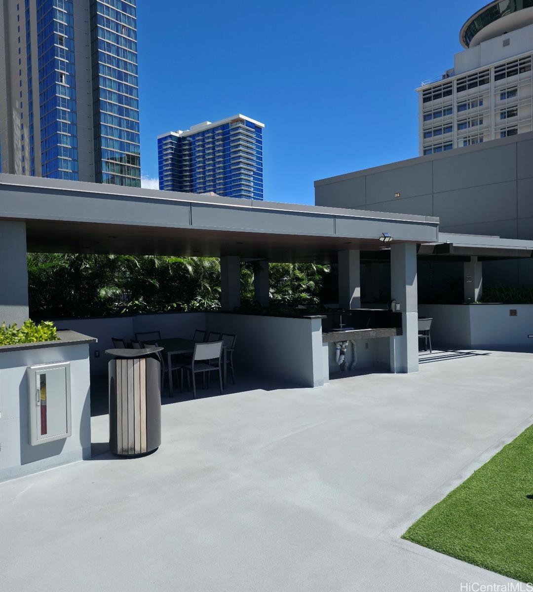 1391 Kapiolani Boulevard  Unit 2411