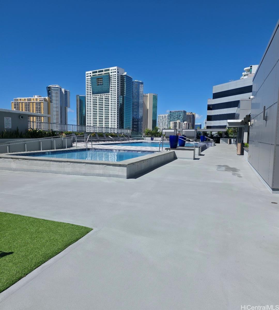 1391 Kapiolani Boulevard  Unit 2411