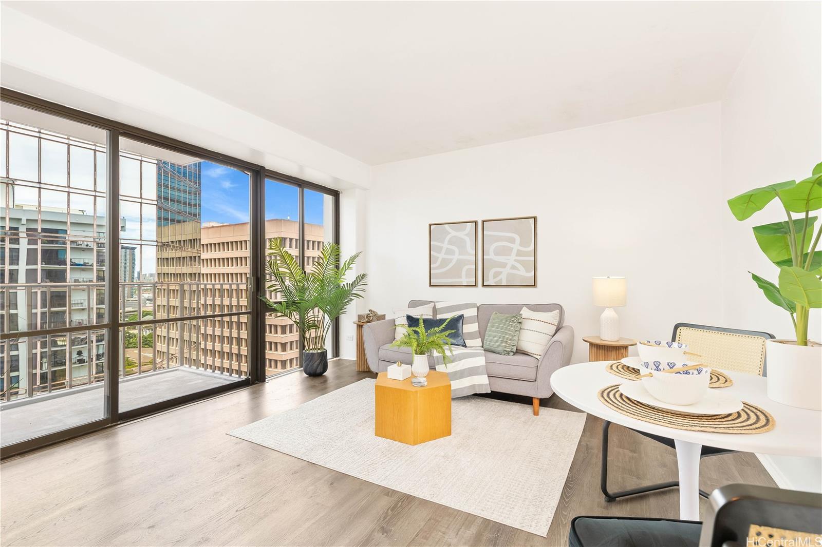 225 Queen Street  Unit 25C