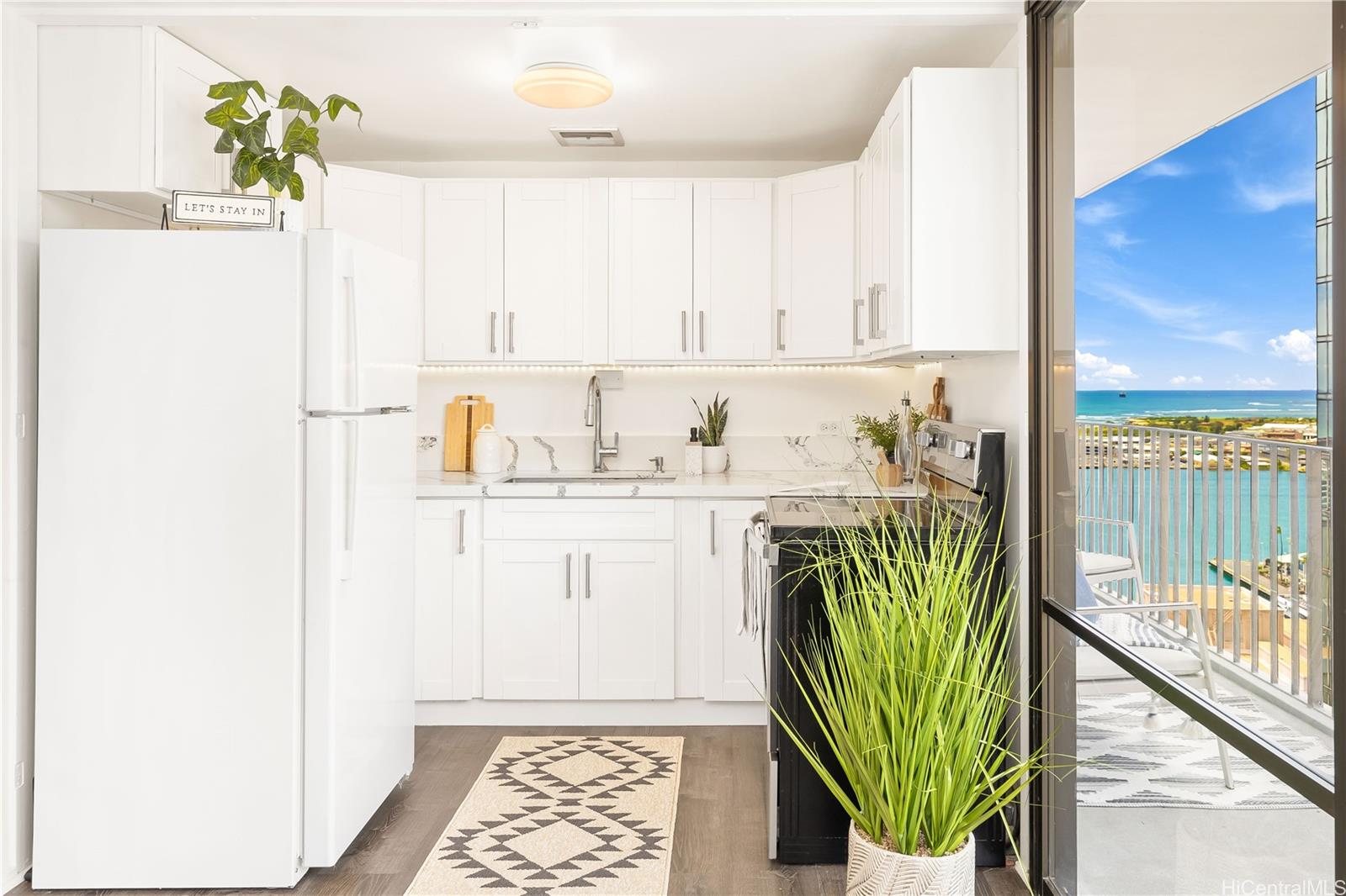 225 Queen Street  Unit 25C