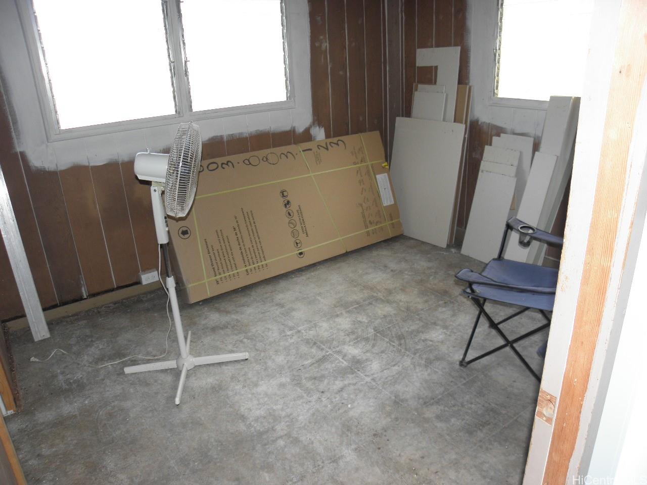 Photo 8 of 9