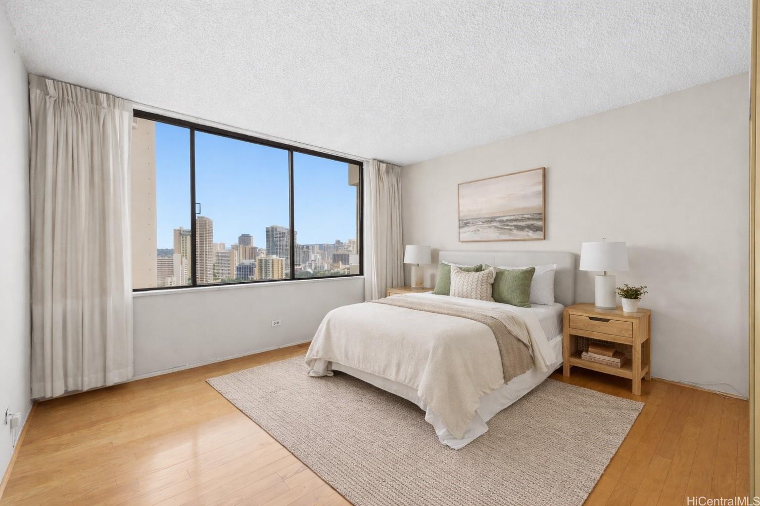 1860 Ala Moana Boulevard  Unit PH2201