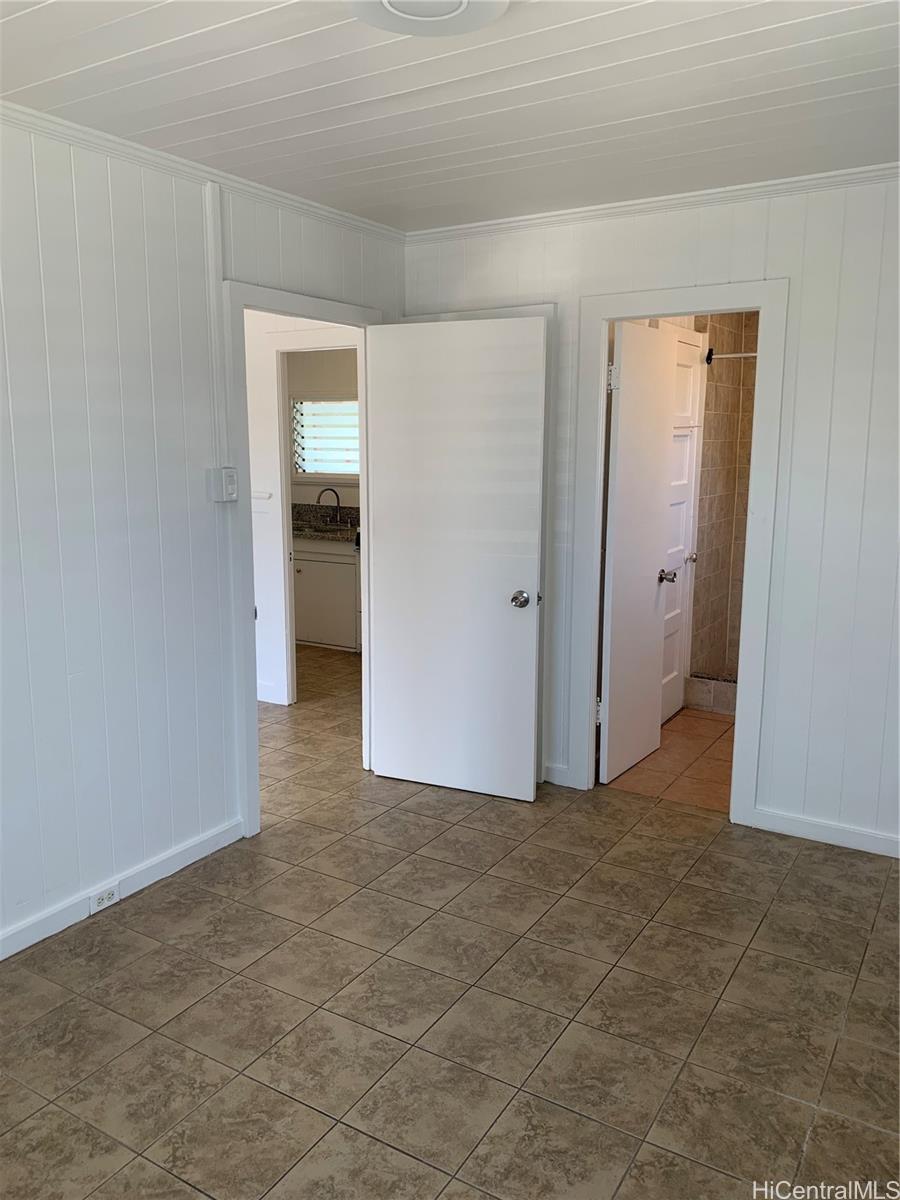 Photo 6 of 25