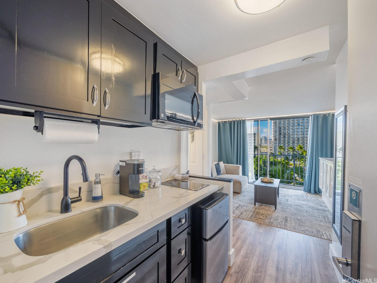 2427 Kuhio Avenue 804