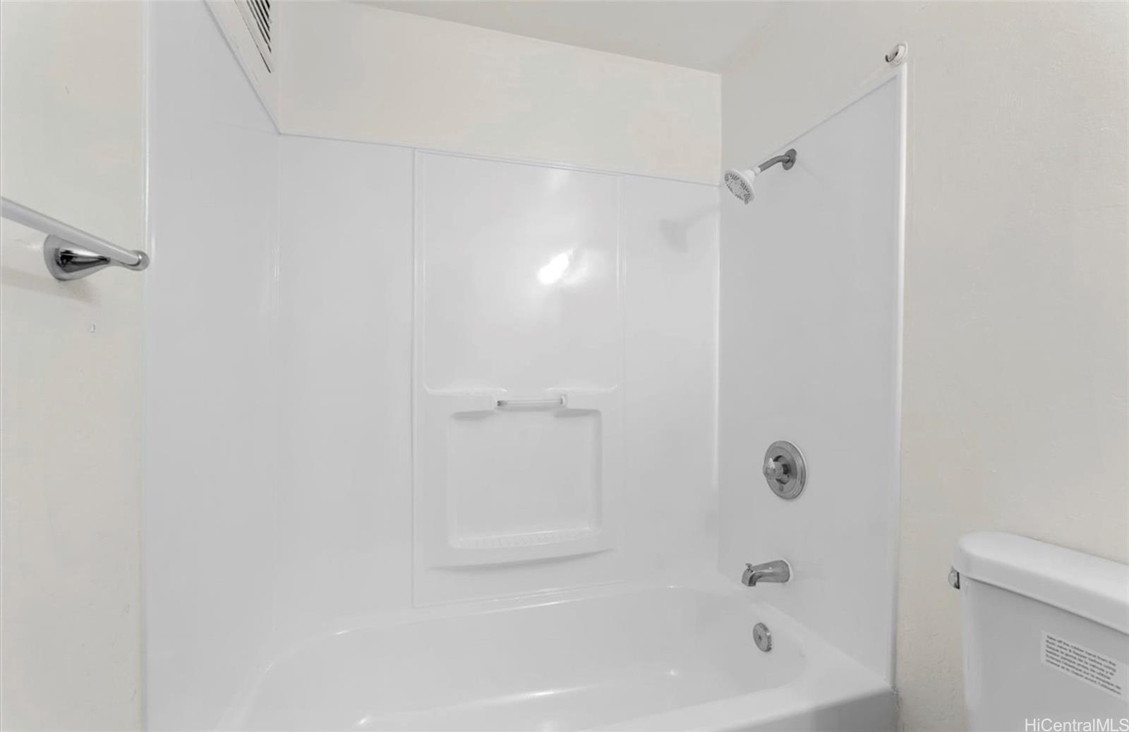 87-123 Helelua Street  Unit G205