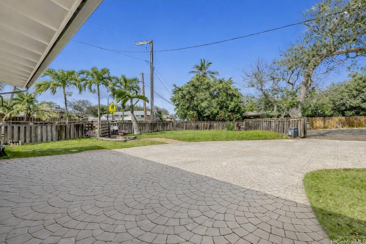 151 Alala Road