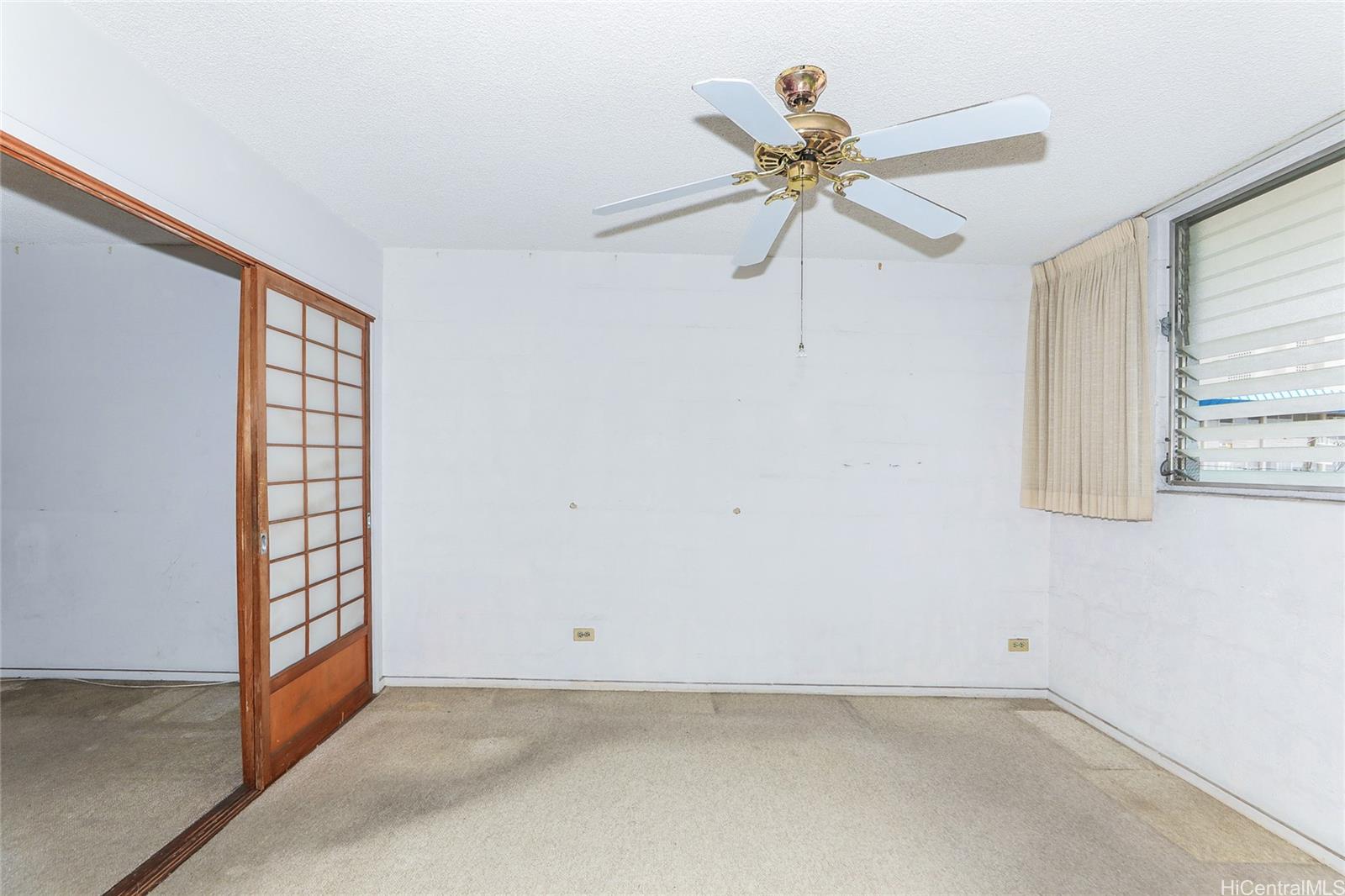 Photo 15 of 24