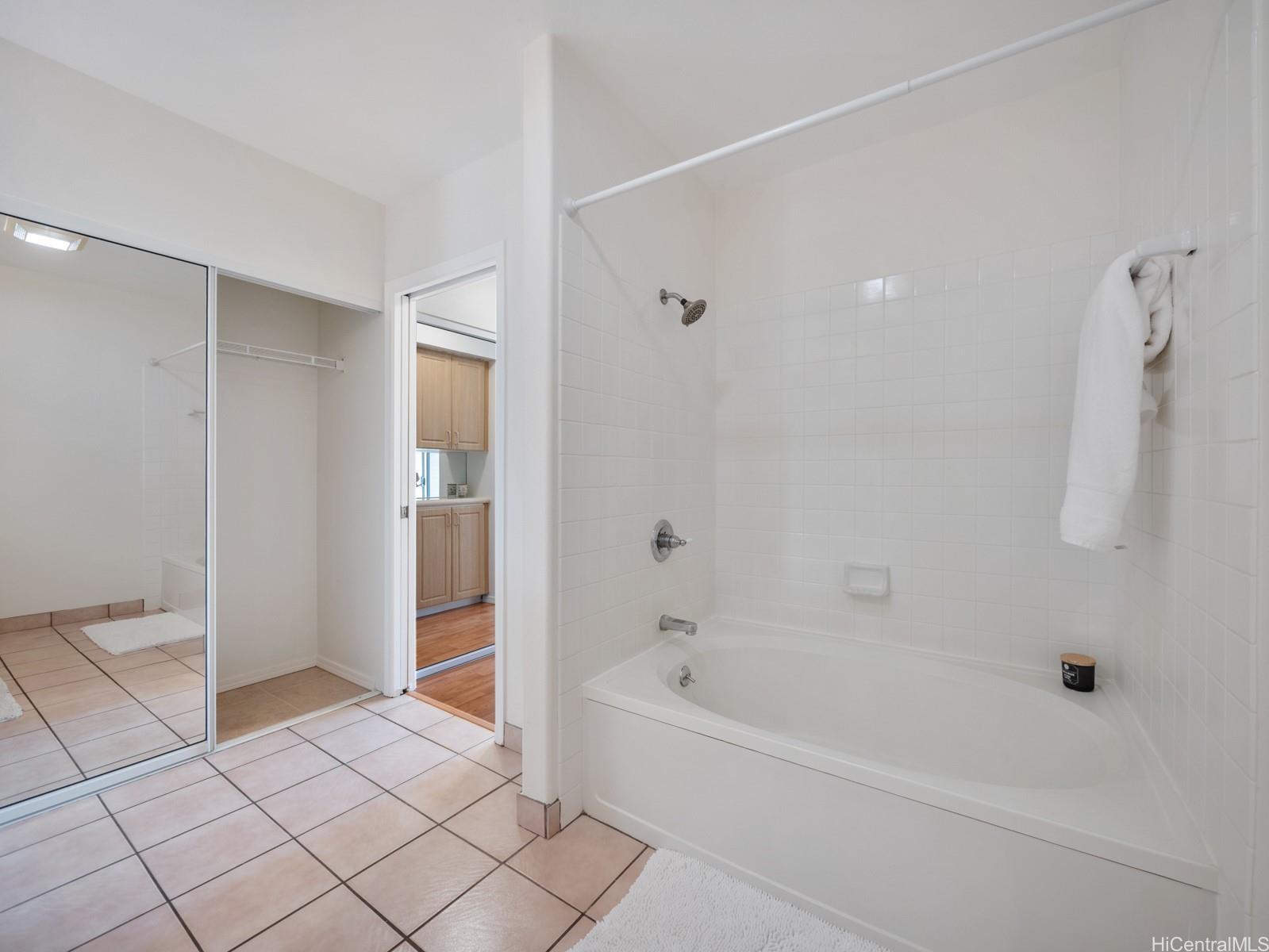 95-982 Wikao Street  Unit L203