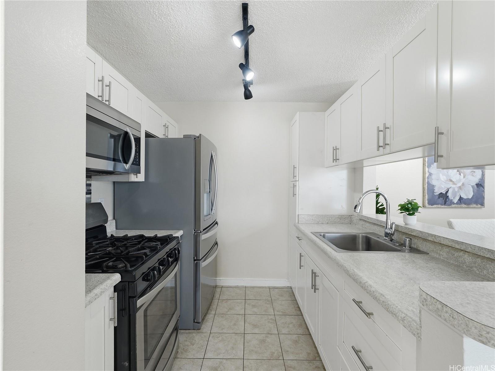 91-269 Hanapouli Circle  Unit 15G