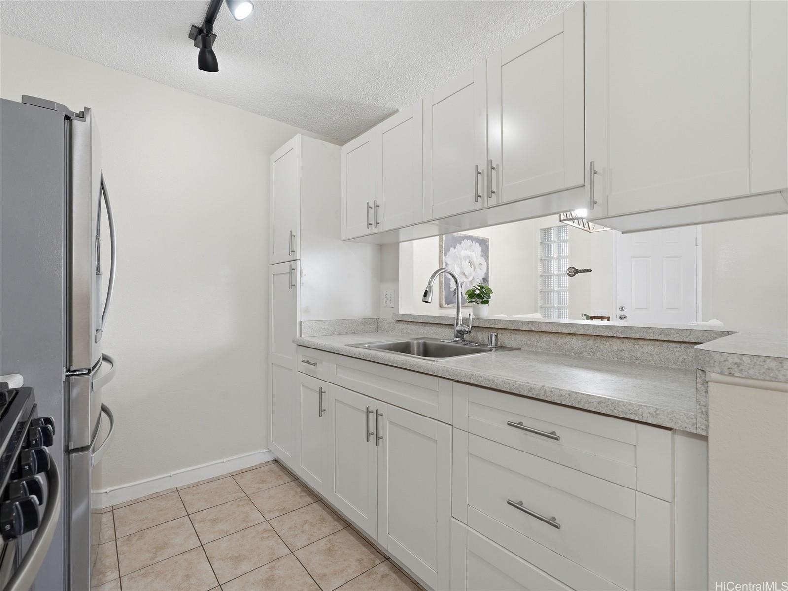 91-269 Hanapouli Circle  Unit 15G