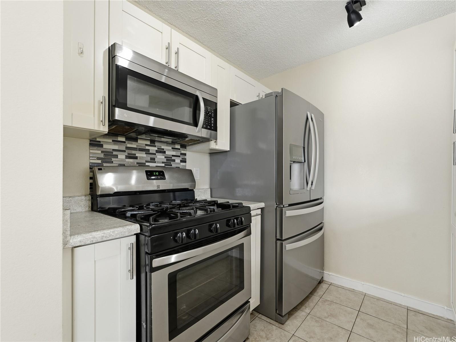 91-269 Hanapouli Circle  Unit 15G