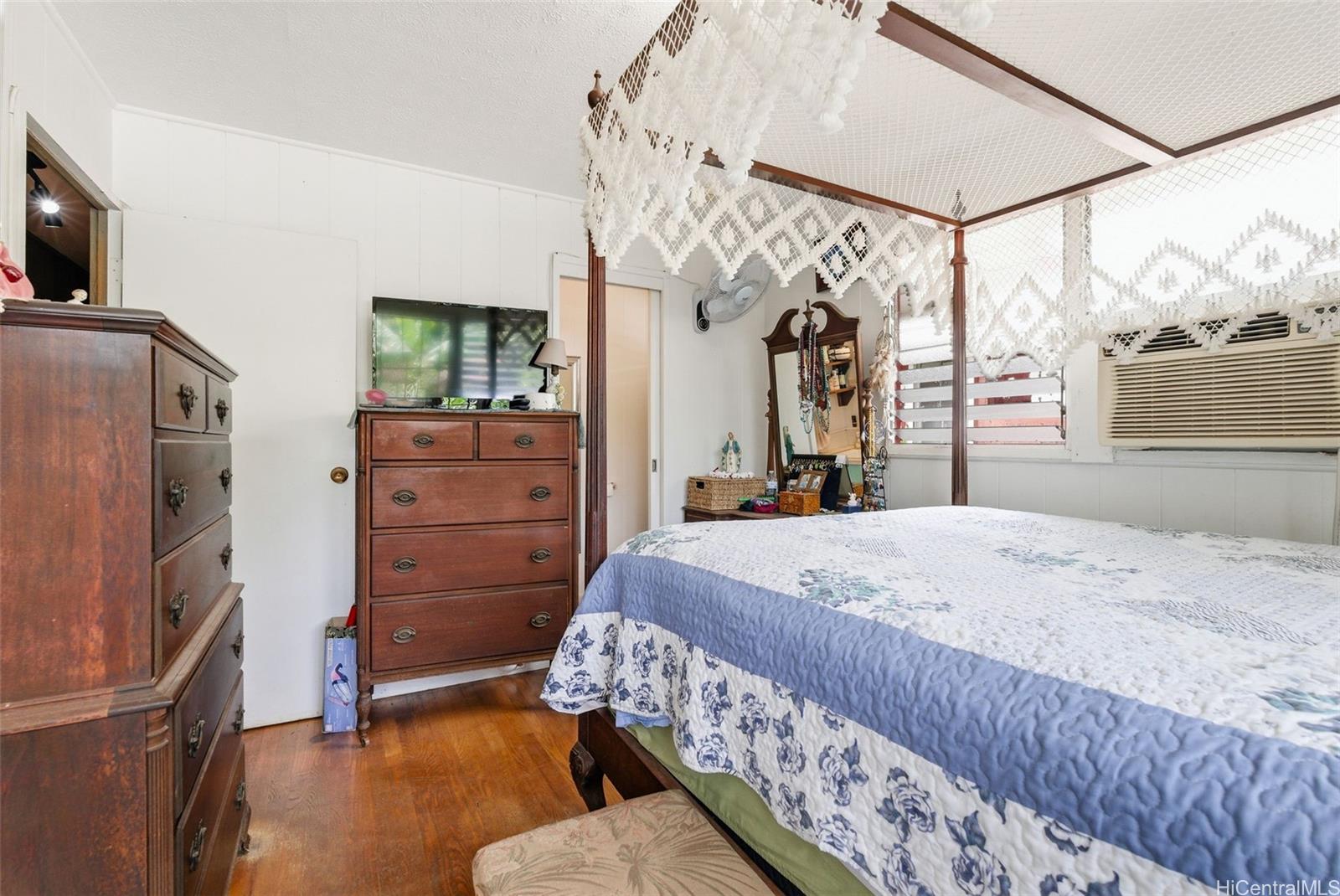 66-409 Paalaa Road  Unit B