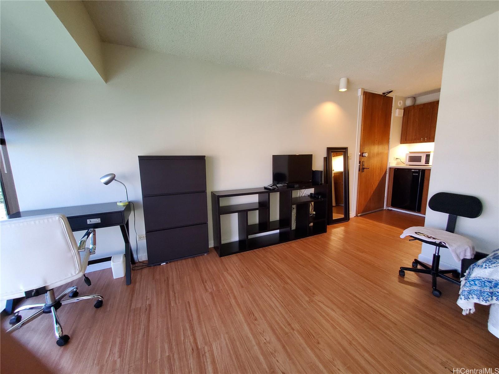 1750 Kalakaua Avenue  Unit 912