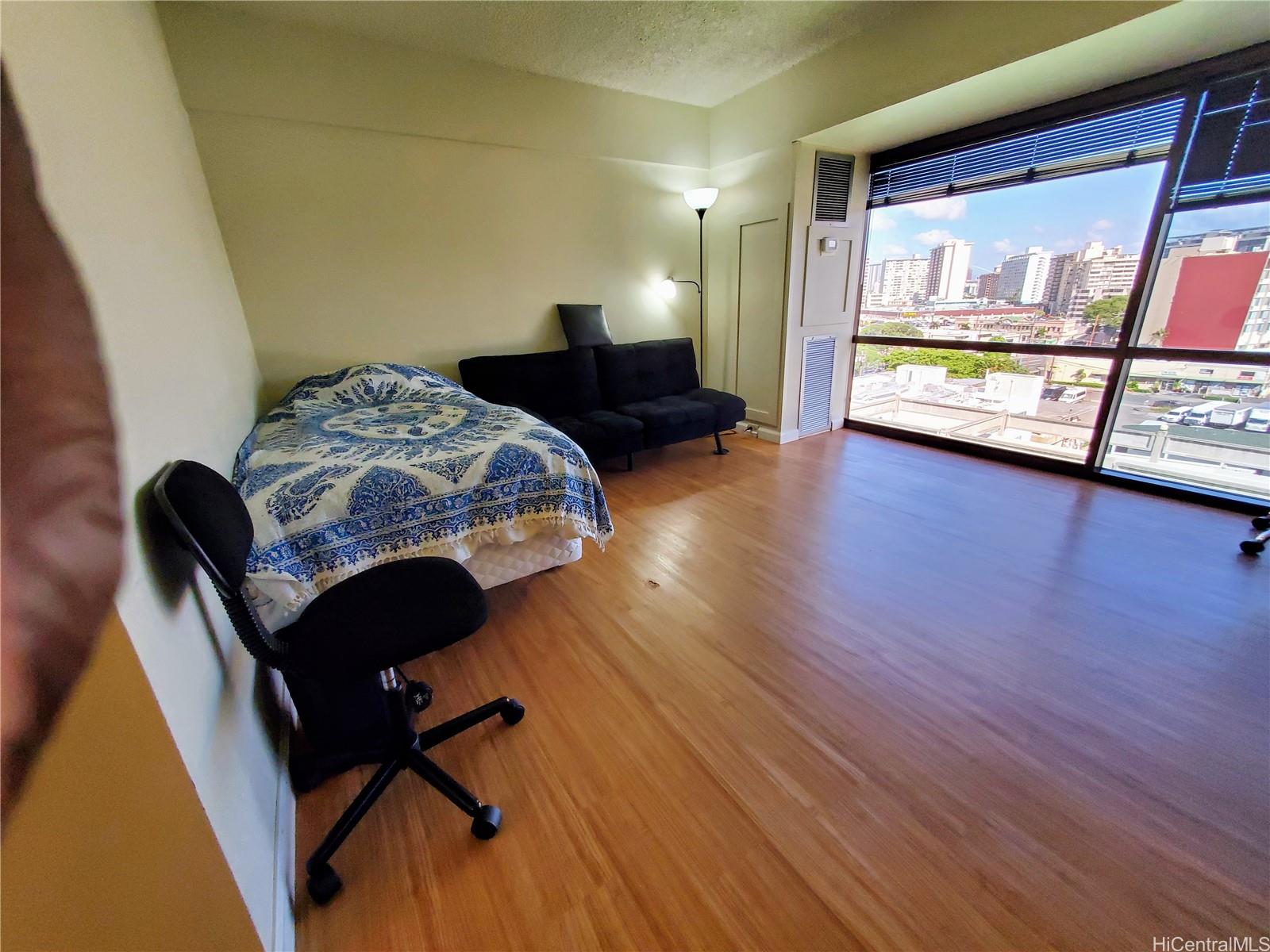1750 Kalakaua Avenue  Unit 912