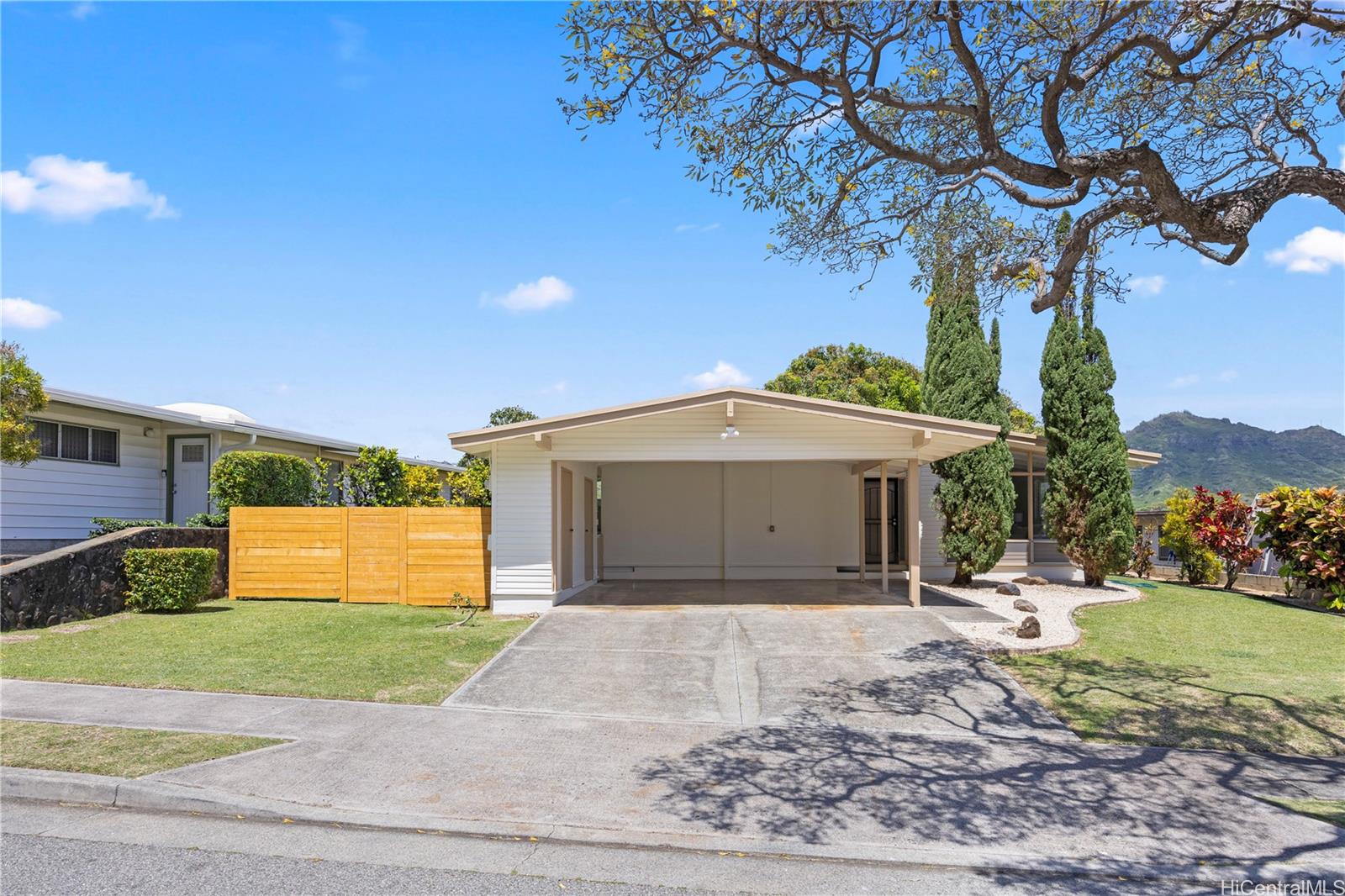 822 Kalalea Street