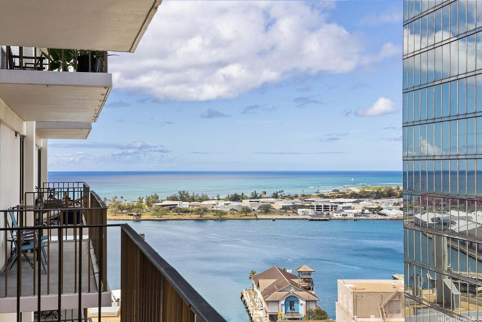 225 Queen Street  Unit 23E