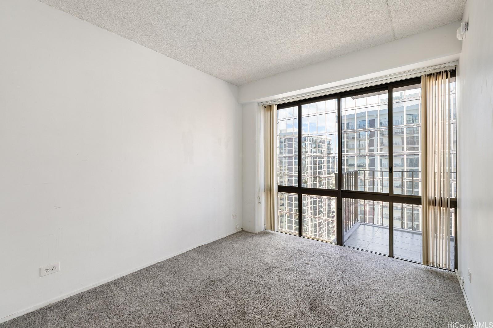 225 Queen Street  Unit 23E