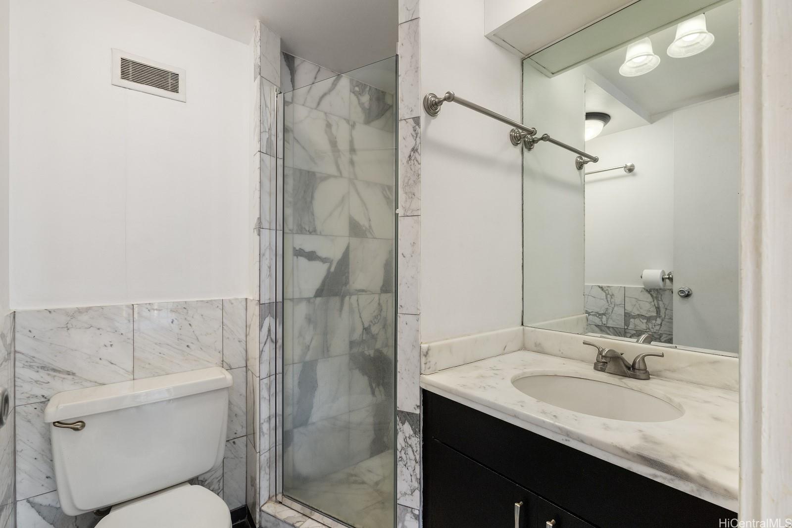 225 Queen Street  Unit 23E