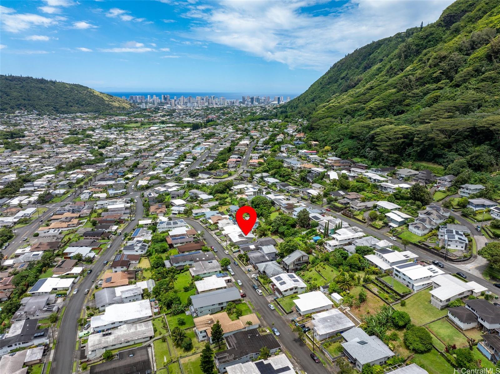 3582 Kumukoa Street