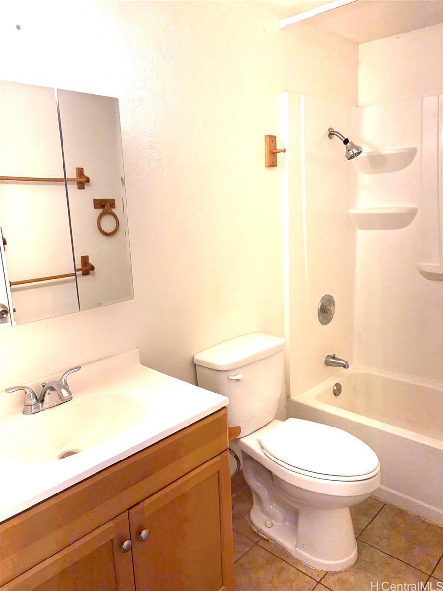 87-122 Helelua Street  Unit C204