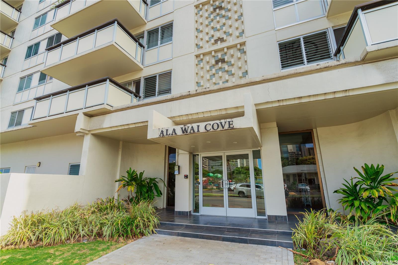 509 University Avenue  Unit 103