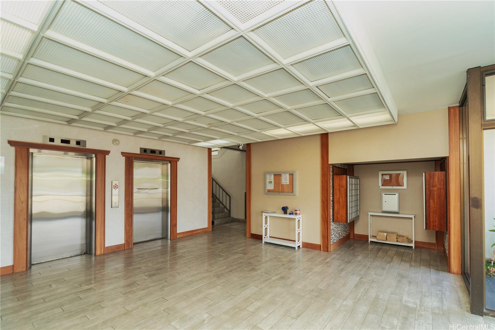 509 University Avenue  Unit 103