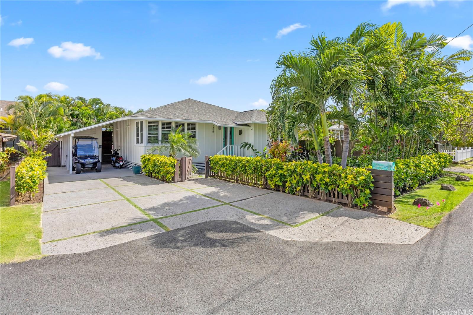 146 Maluniu Avenue B