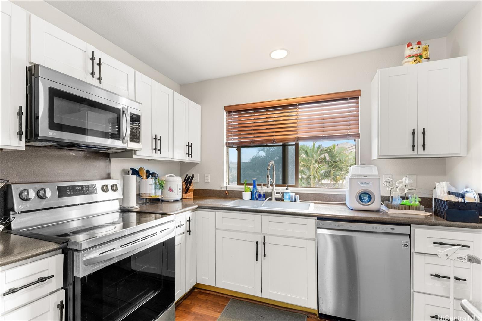 91-1179 Kaiau Avenue  Unit 803
