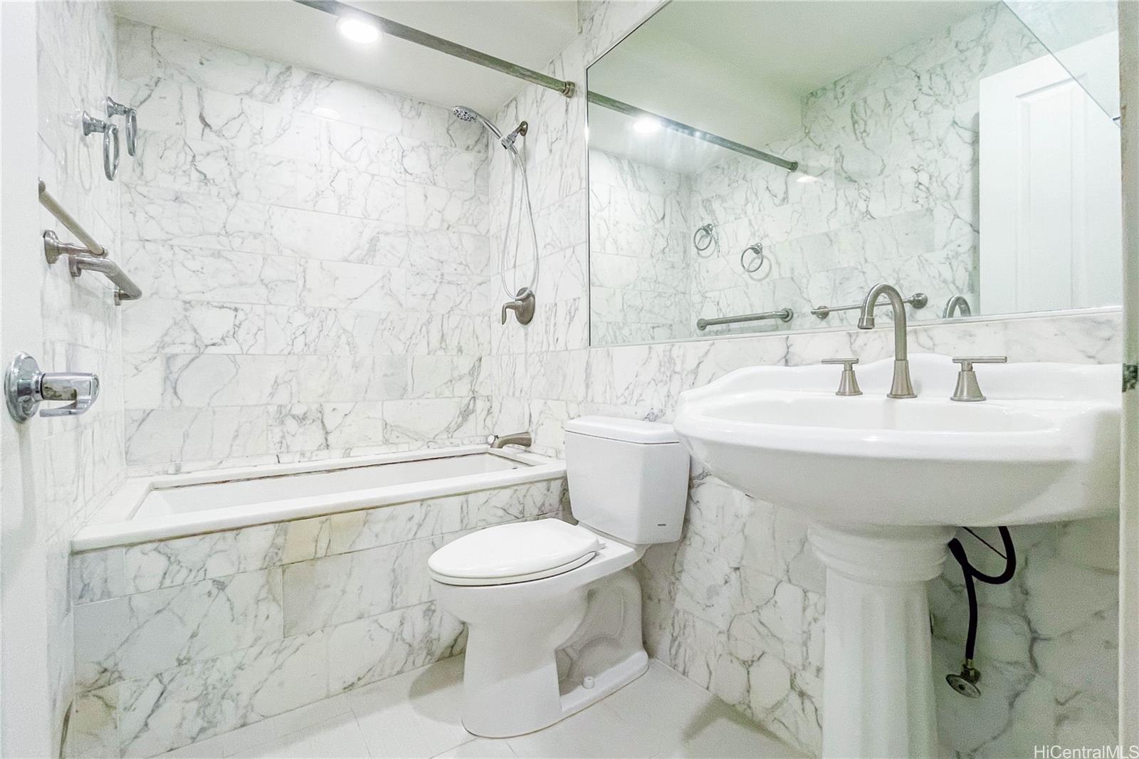 91-1171 Kaiau Avenue  Unit 205