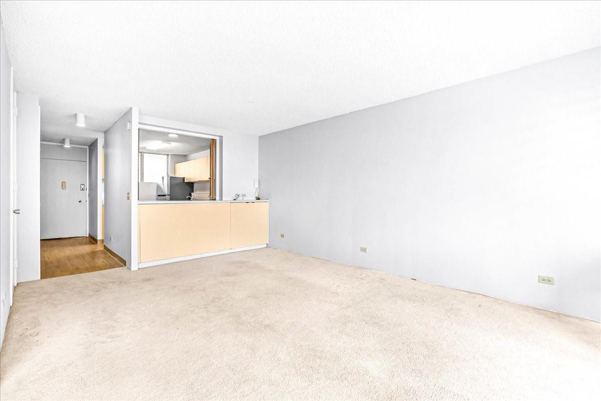 Photo 13 of 25