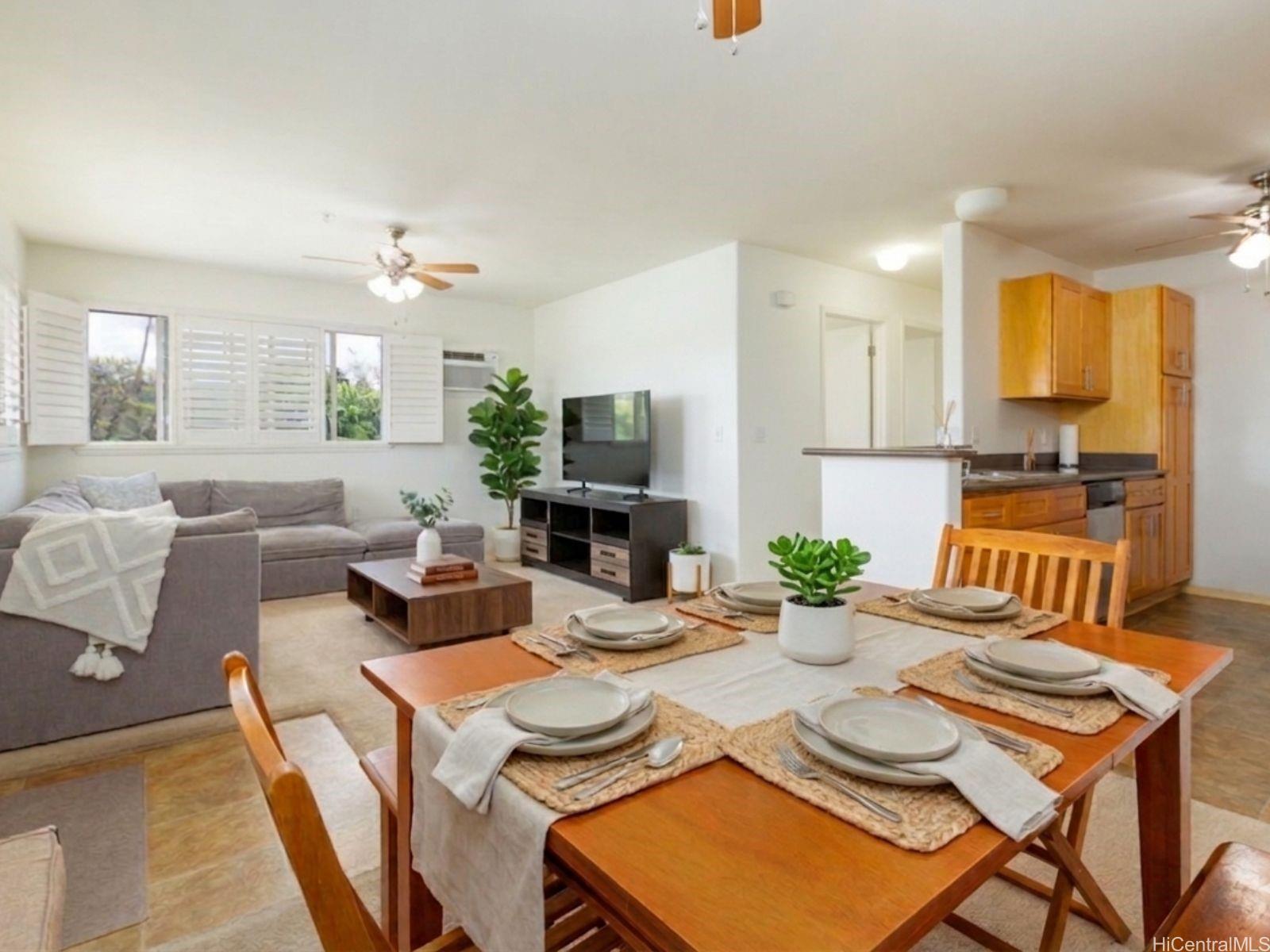 91-1011 Kamaaha Avenue 402