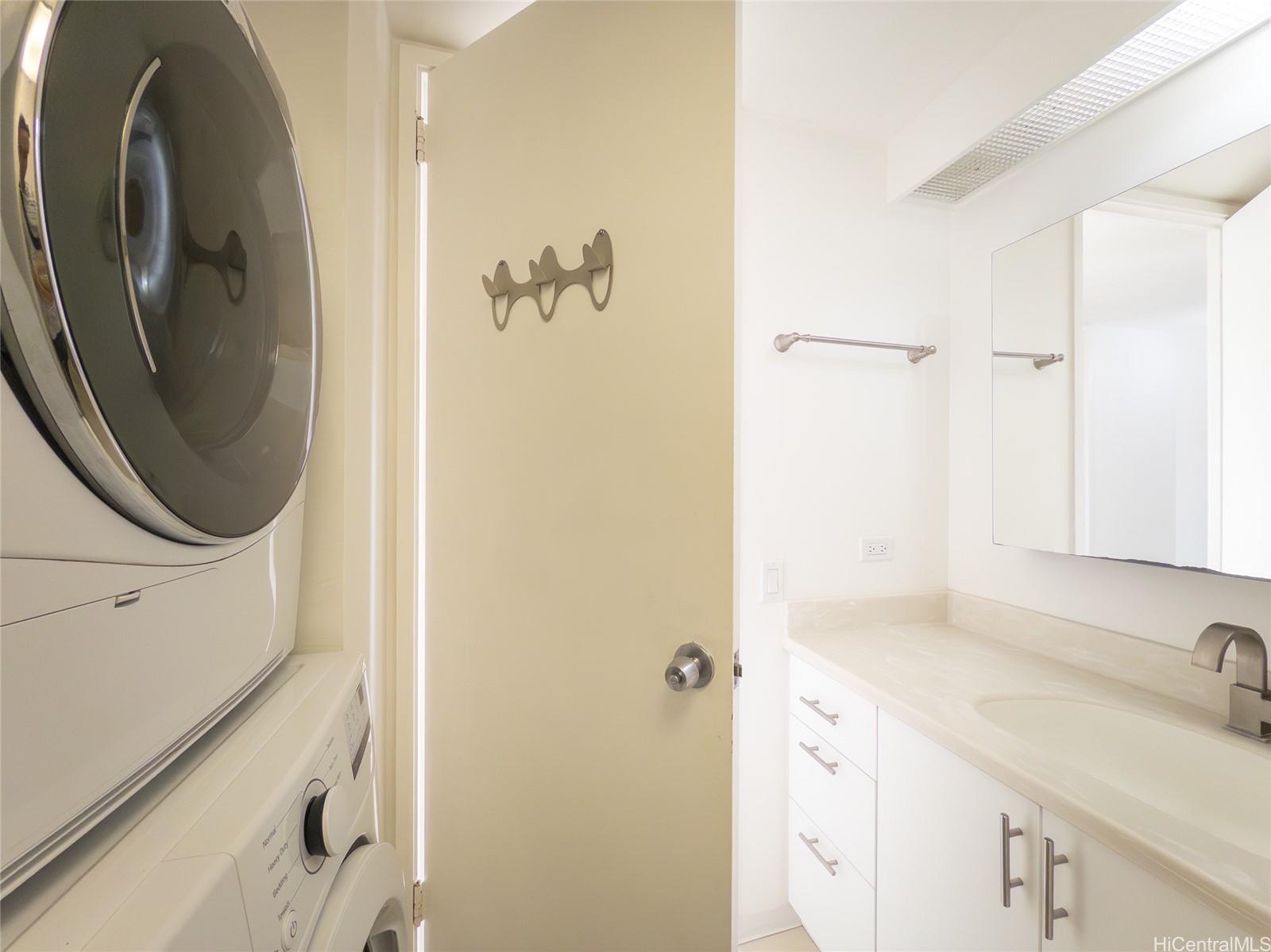 700 Richards Street  Unit 2406