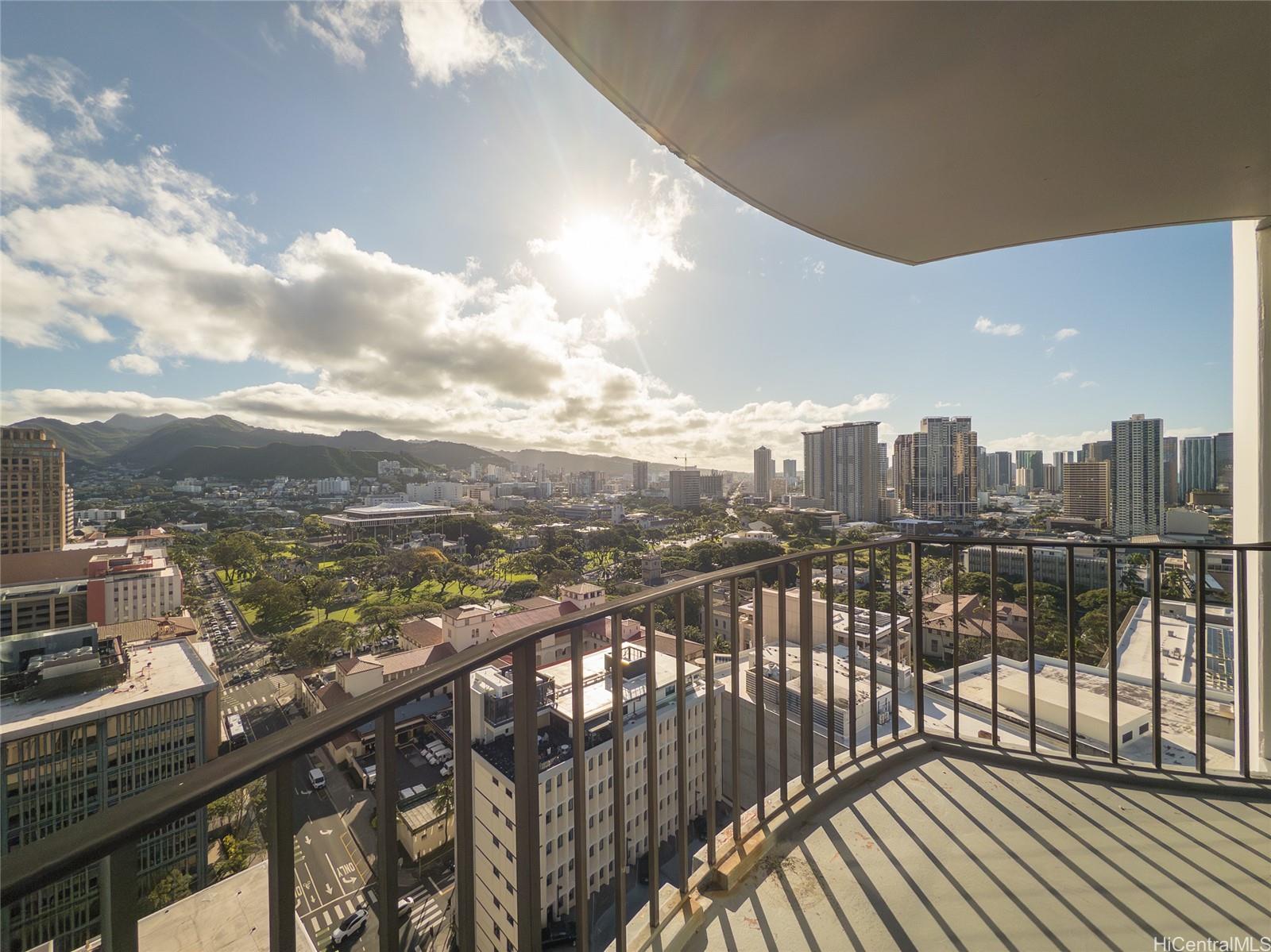 700 Richards Street  Unit 2406