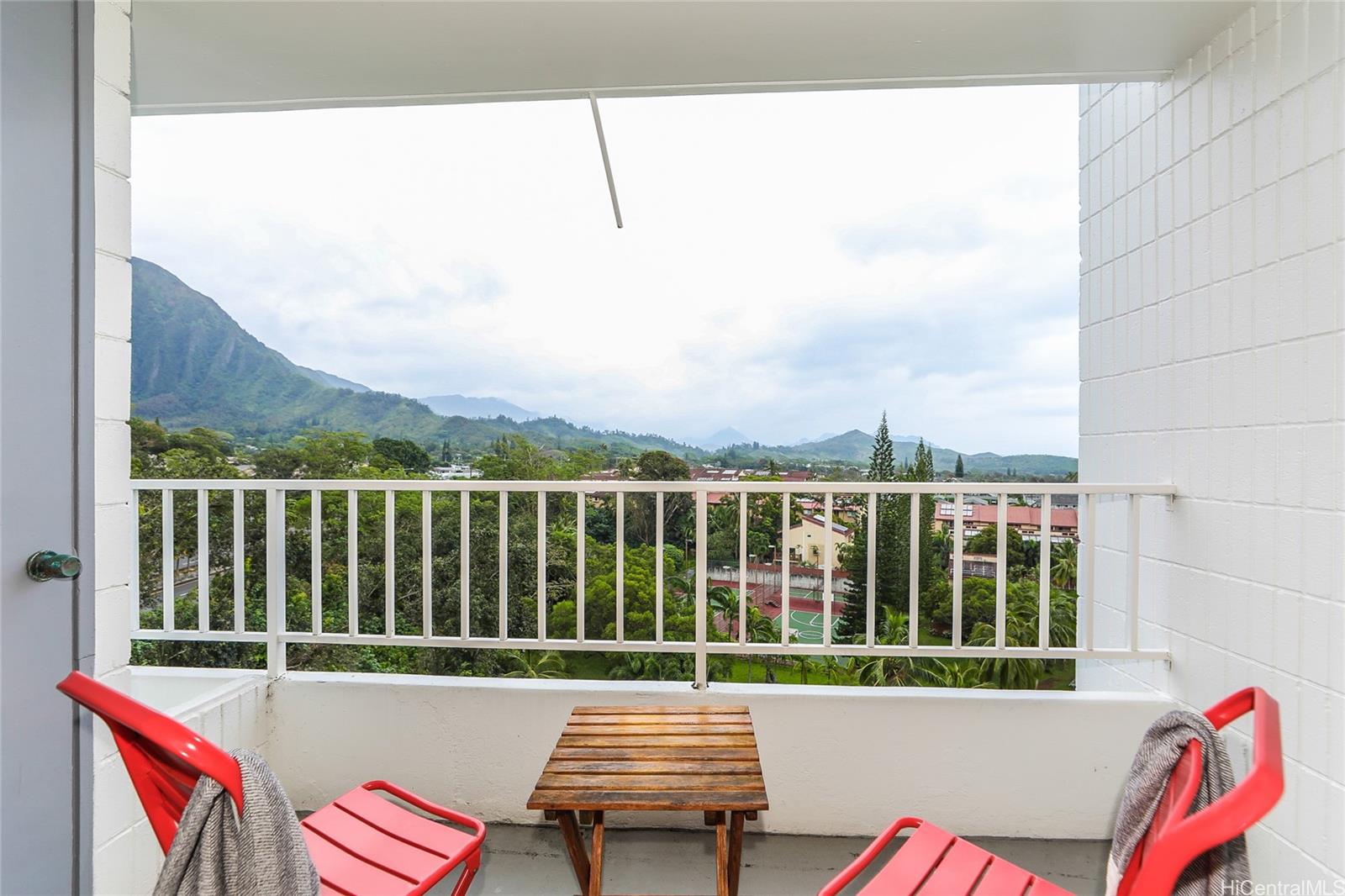 46-283 Kahuhipa Street C806