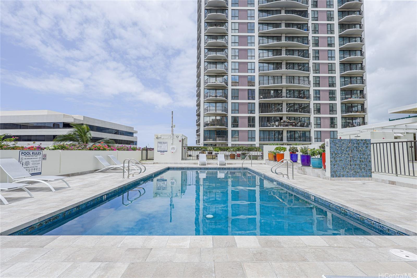 700 Richards Street  Unit 706