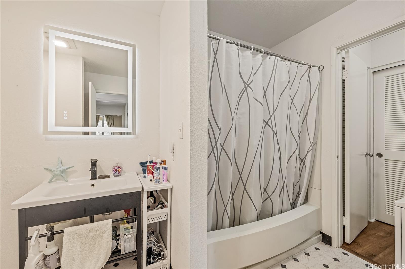 509 Mananai Place  Unit 33T