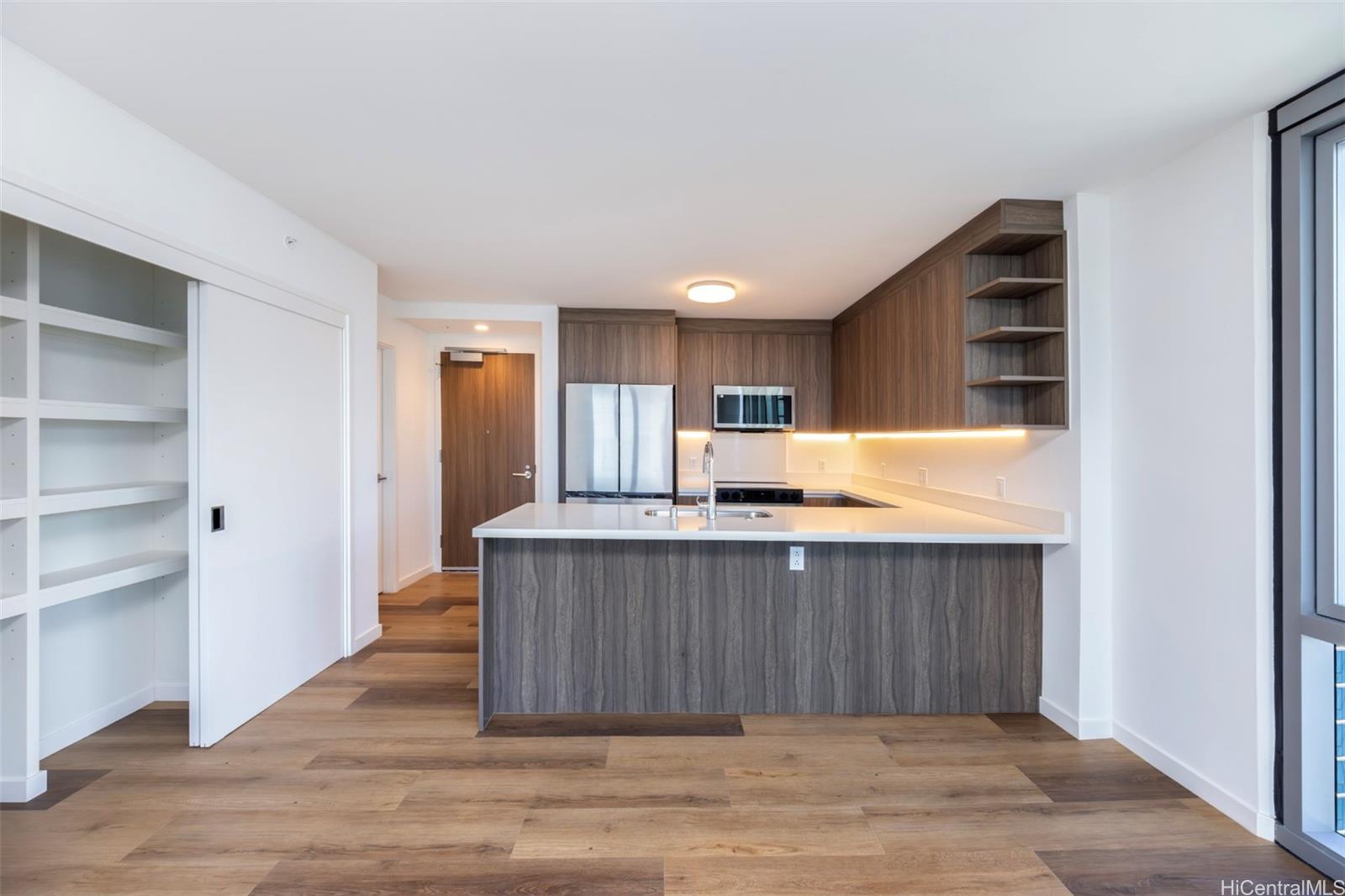 1500 Rycroft Street  Unit 3901R