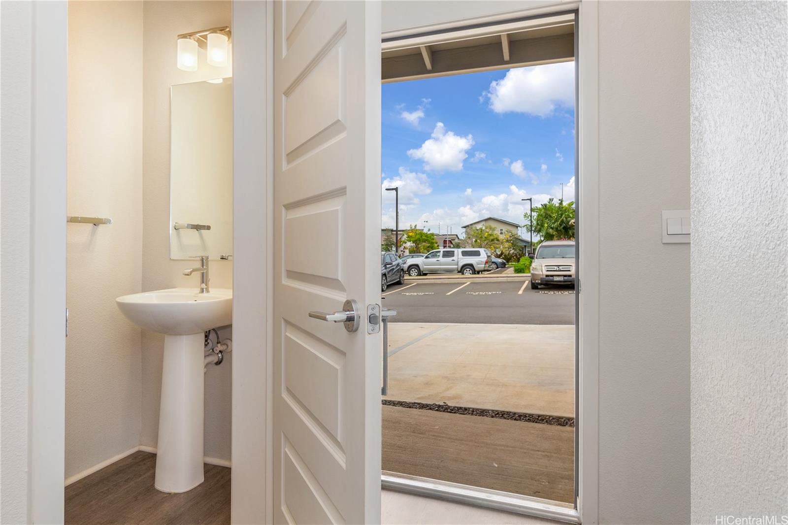 91-3525 Kauluakoko Street  Unit 2501