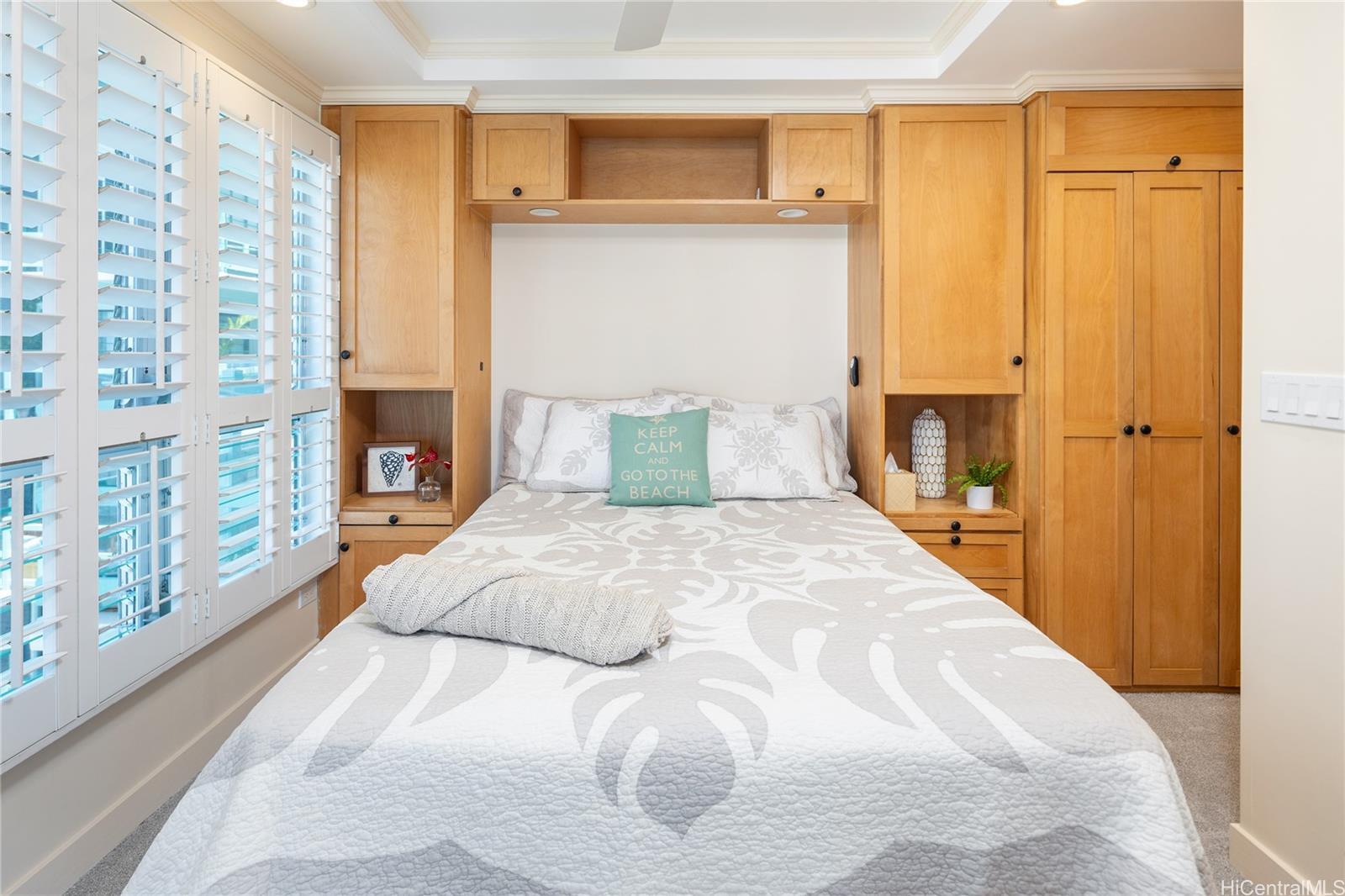 2957 Kalakaua Avenue  Unit 418