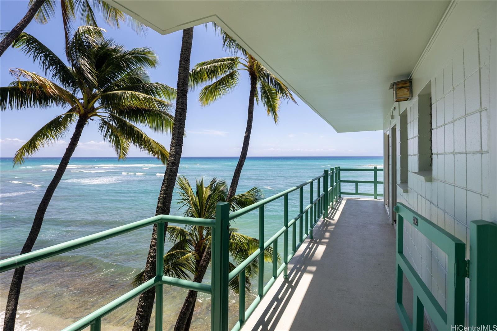 2957 Kalakaua Avenue  Unit 418