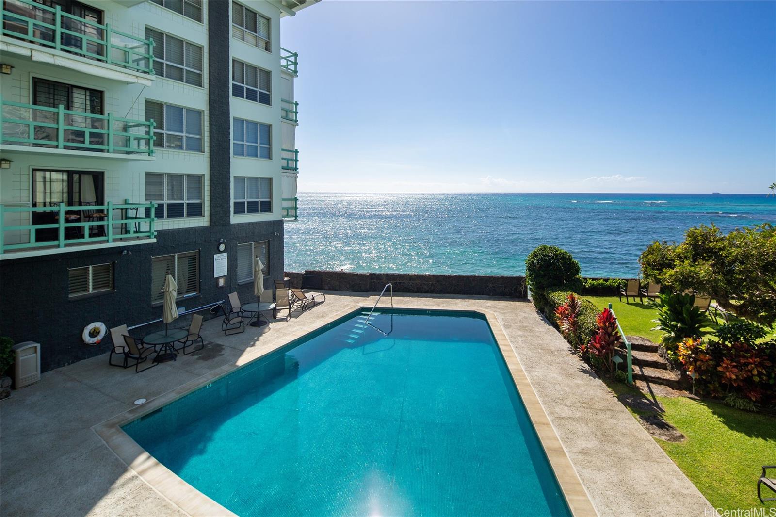 2957 Kalakaua Avenue  Unit 418