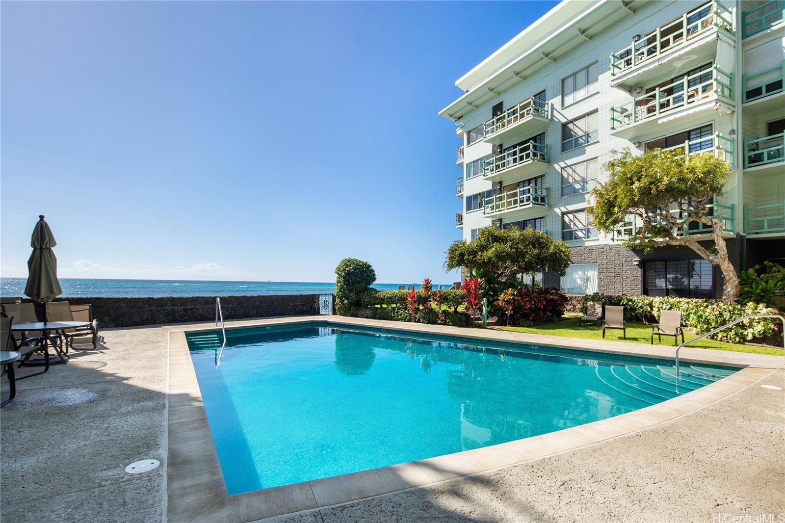 2957 Kalakaua Avenue  Unit 418