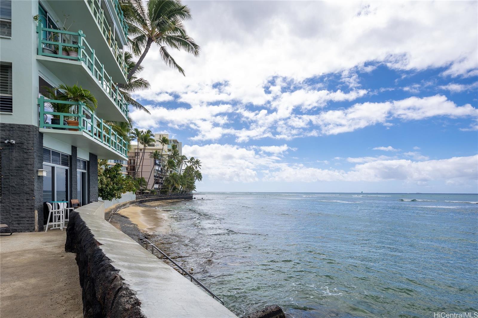 2957 Kalakaua Avenue  Unit 418