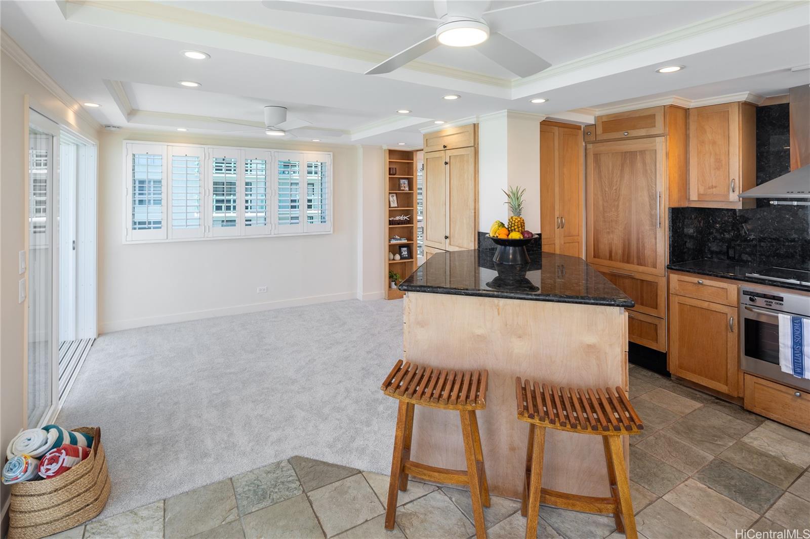 2957 Kalakaua Avenue  Unit 418