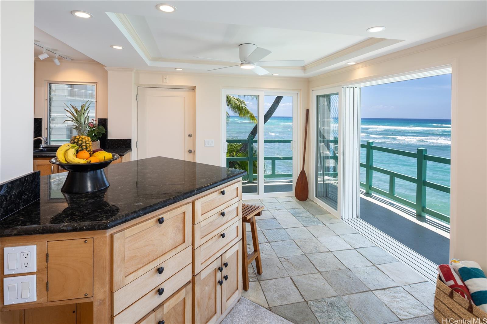 2957 Kalakaua Avenue  Unit 418