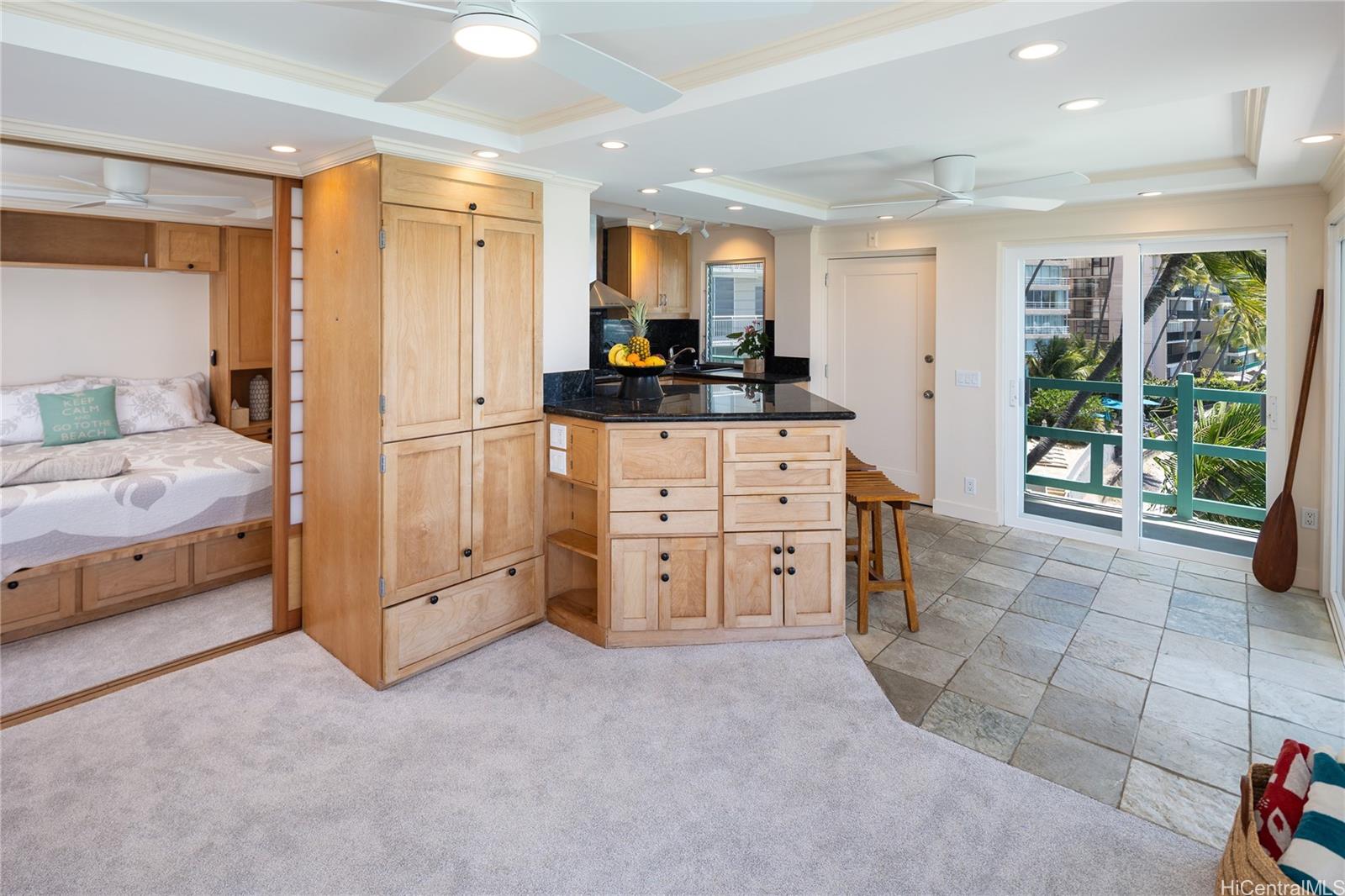 2957 Kalakaua Avenue  Unit 418