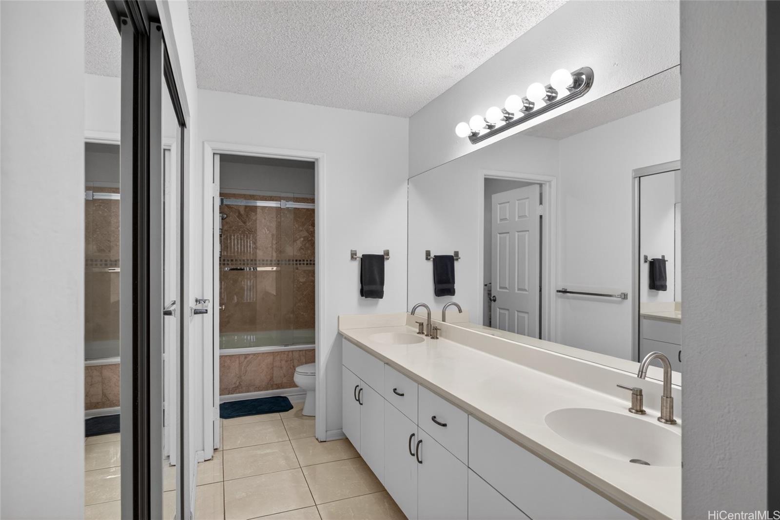 91-1121 Laaulu Street  Unit 10B
