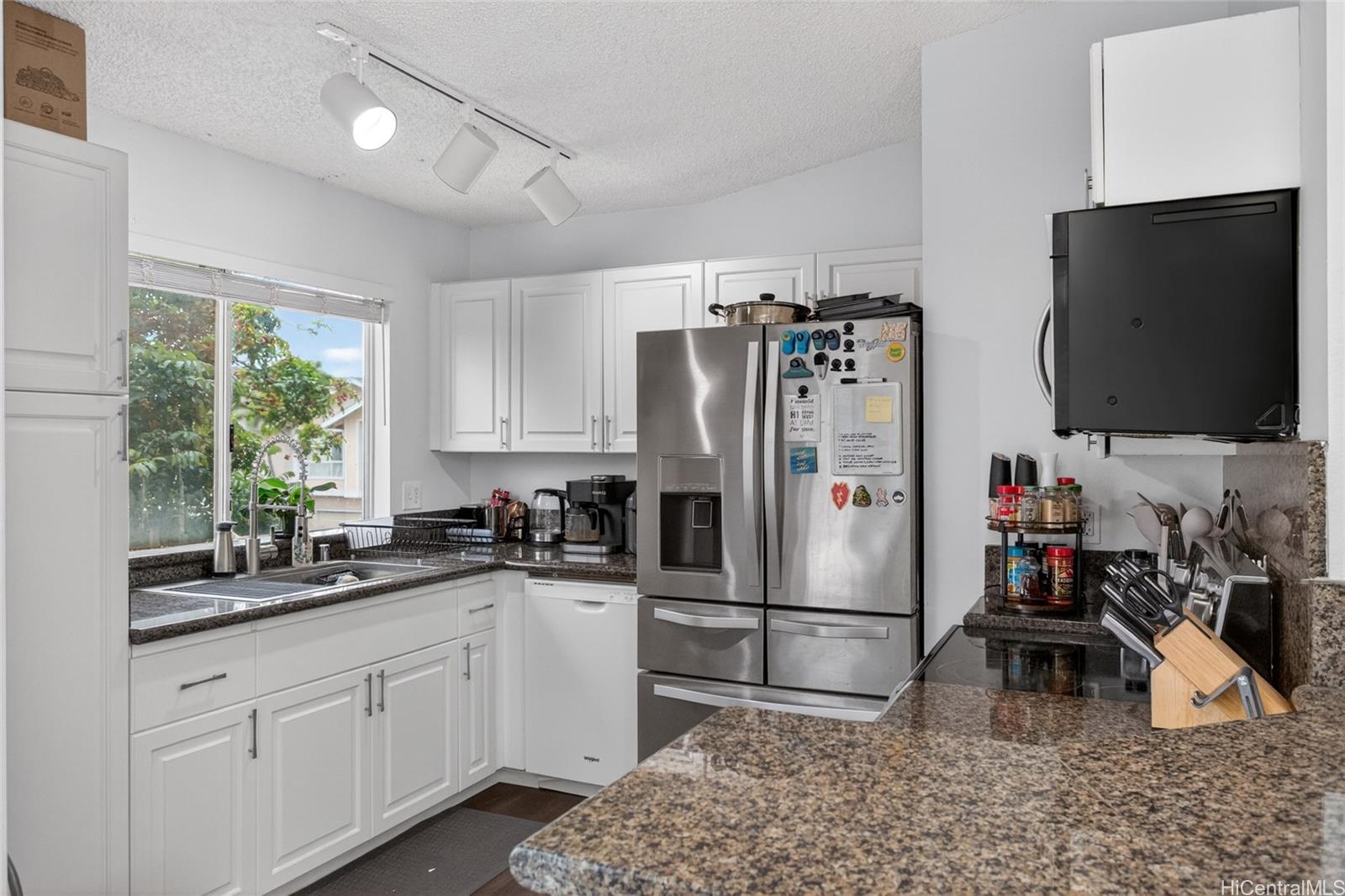91-1121 Laaulu Street  Unit 10B